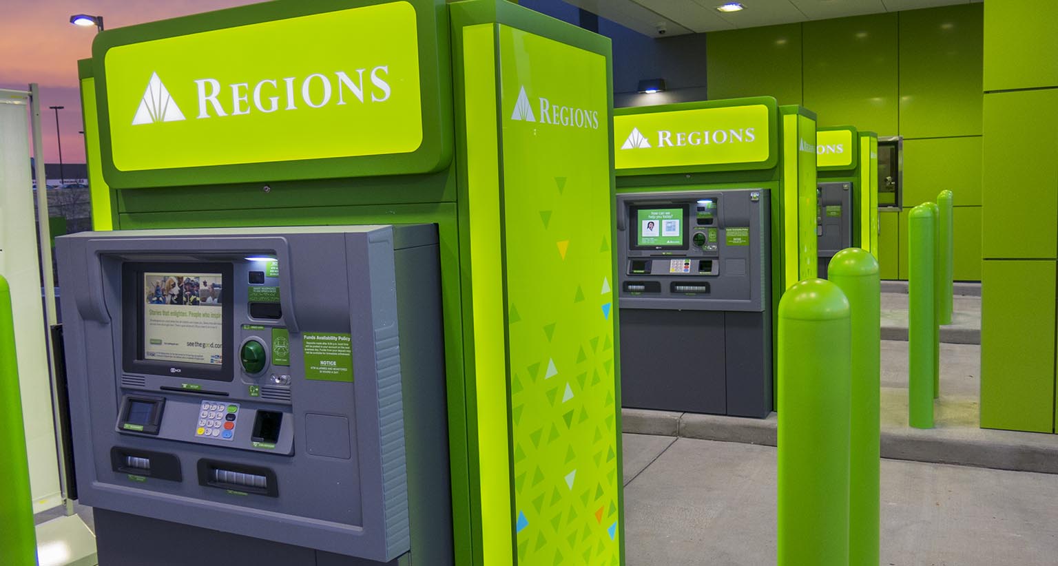 Regions Bank 網(wǎng)點(diǎn)設(shè)計(jì)